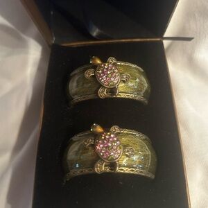 Jay strongwater new in box turtle napkin Rings. 2